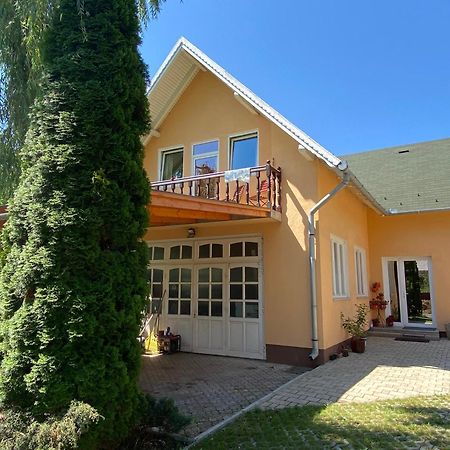 Fuzfa Apartman Joseni  외부 사진